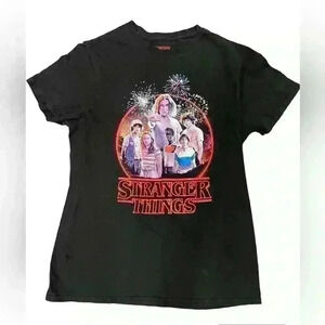 Stranger Things Graphic Tee NWOT Size Medium